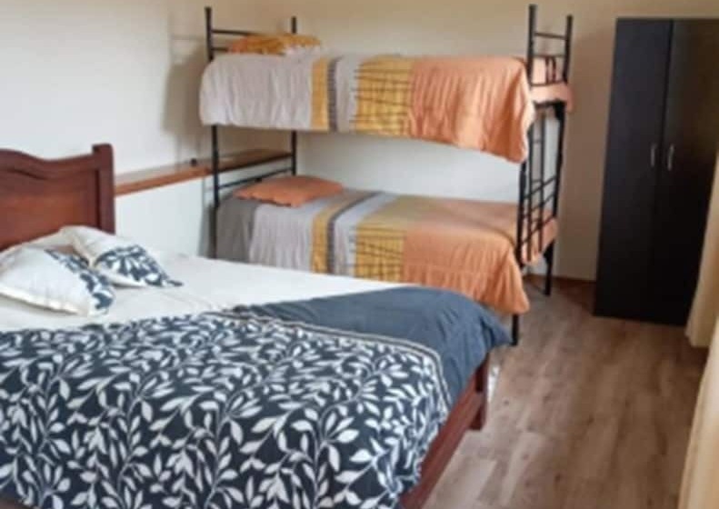 Tababela Airport B&b