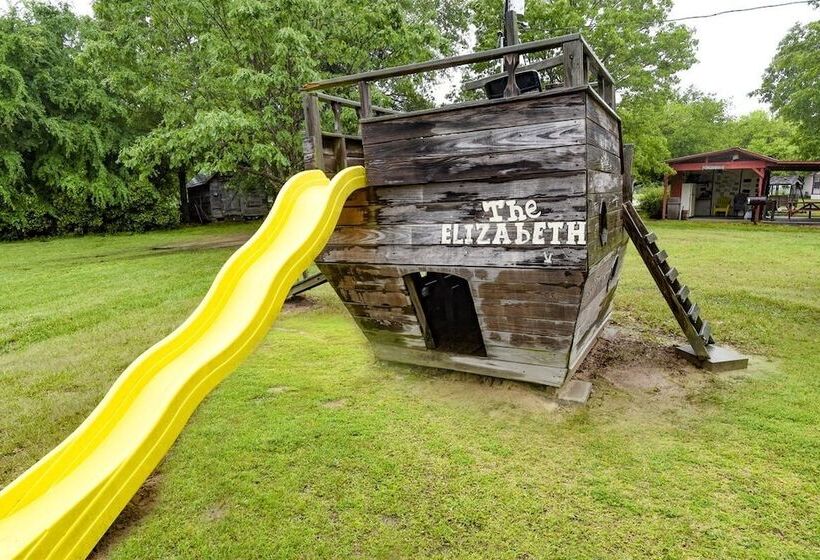 The Venue At Three Points