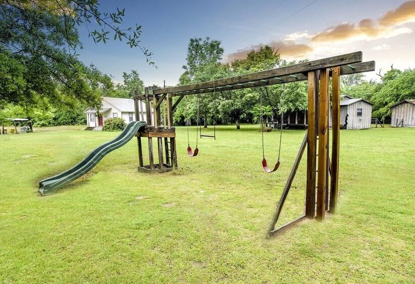 The Venue At Three Points