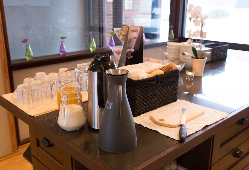 ユースホステル Lunde Vandrerhjem