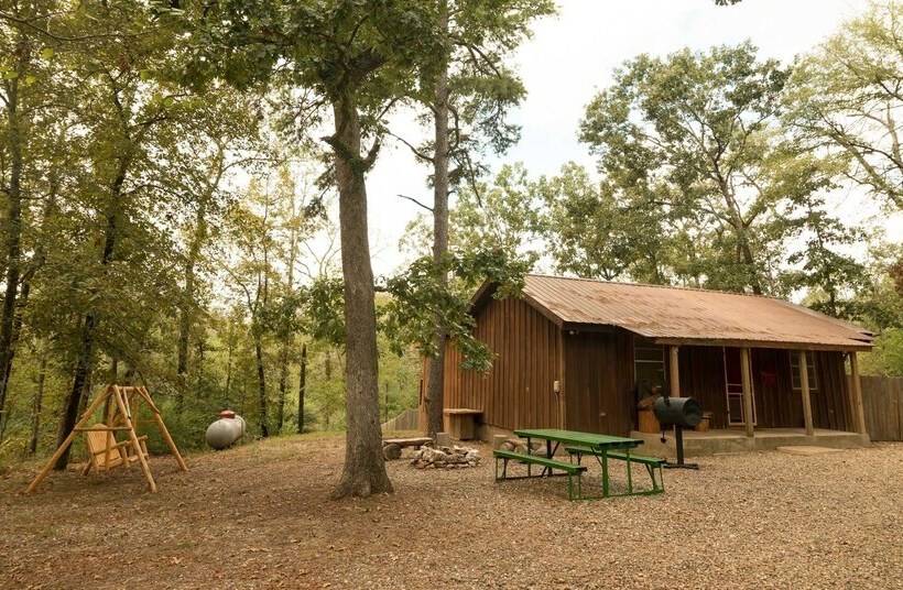Bear Hollow Cabin With Hot Tub Minutes Away From Beavers Bend State Park And Broken Bow Lake By Reda