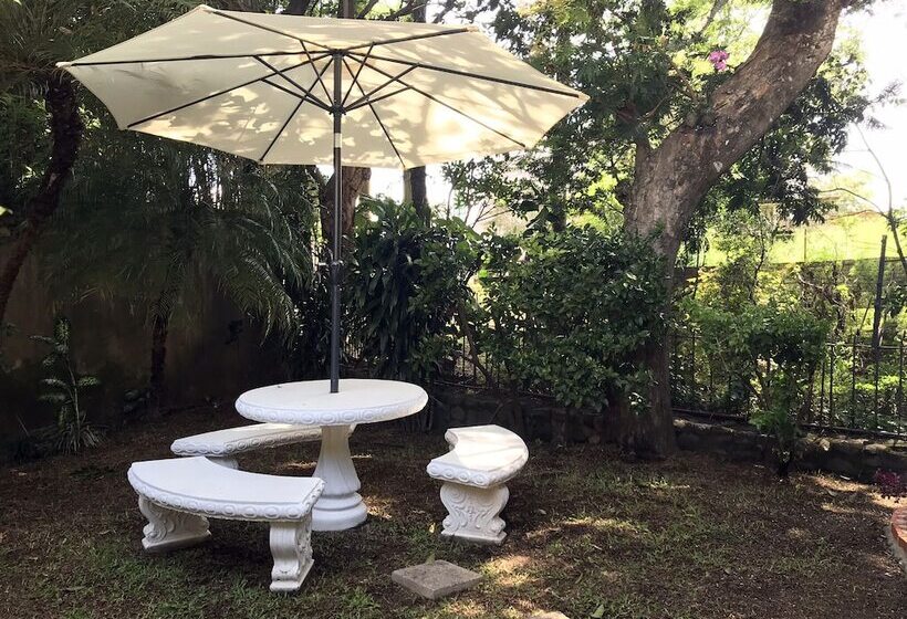 مبيت وإفطار Casa Vista Del Rio