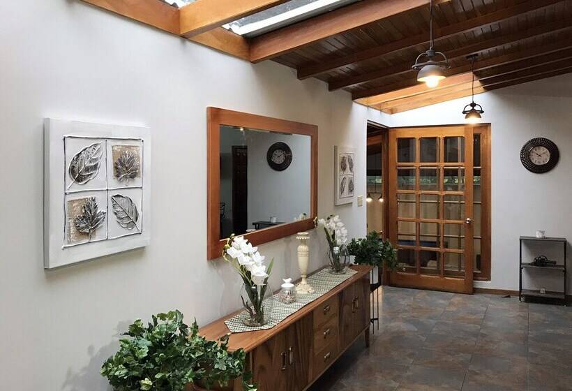 مبيت وإفطار Casa Vista Del Rio