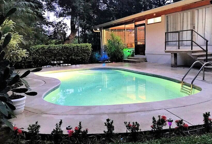 مبيت وإفطار Casa Vista Del Rio