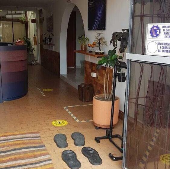 تختخواب و صبحانه Don Juan Colonial