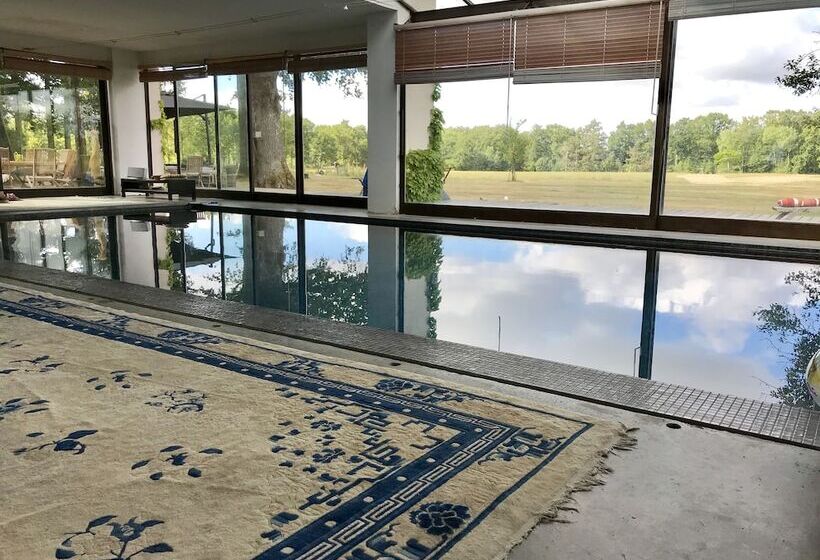 مبيت وإفطار Les Bruyères