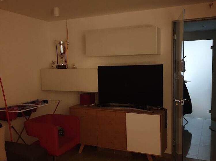 צימר Maleni Stan