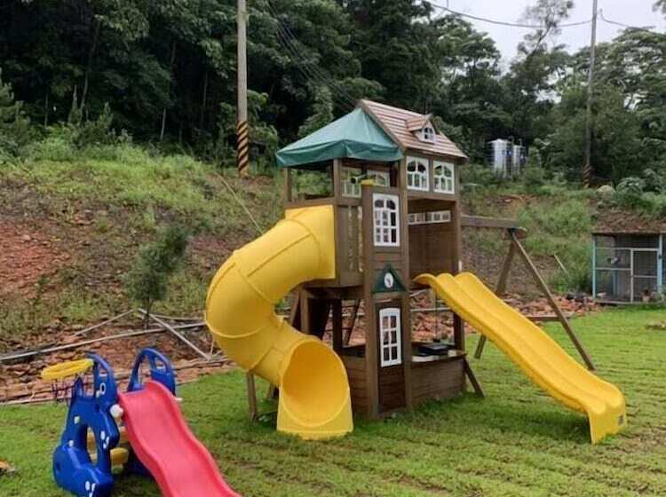 تختخواب و صبحانه Sanyi Ju Xiang Minsu