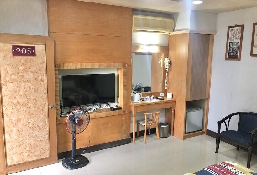 تختخواب و صبحانه Treehouse