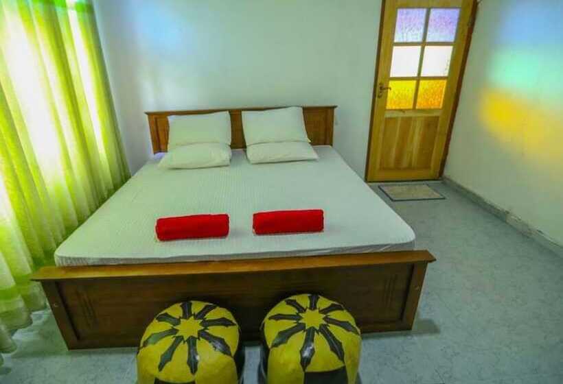 Bed and Breakfast Janali Homestay