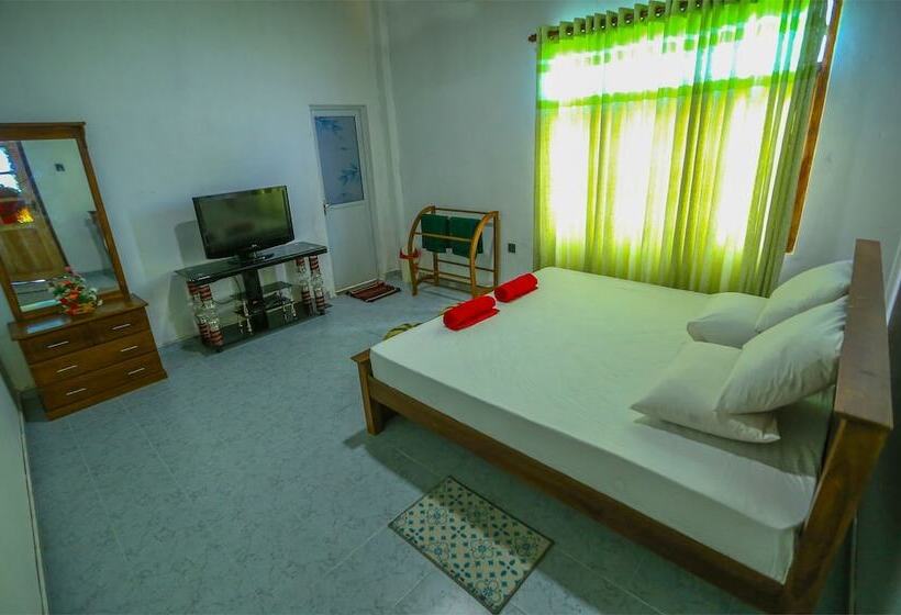 Bed and Breakfast Janali Homestay