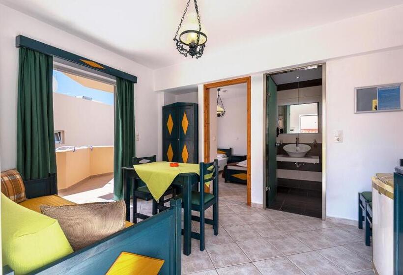 Cirillo Family Hotel Christinas Studios