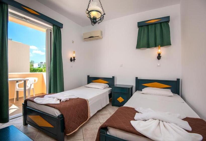 Cirillo Family Hotel Christinas Studios