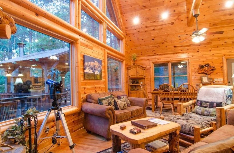 Denali Private Cabin Includes Xbox, Hot Tub, And Stone Pizza Oven By Redawning