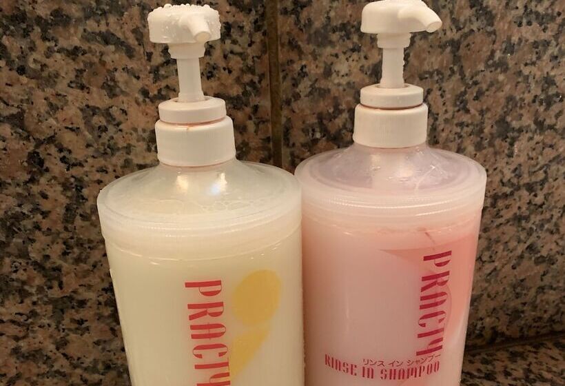 Funabashi Grand Sauna And Capsule Hotel   Caters To Men