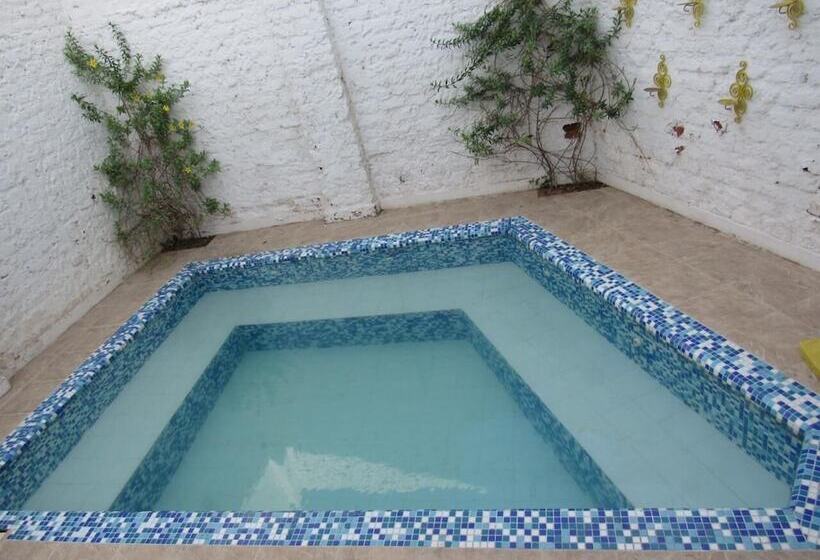 Hostal Boutique Nowah