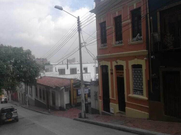 פונדק Destino Nomada