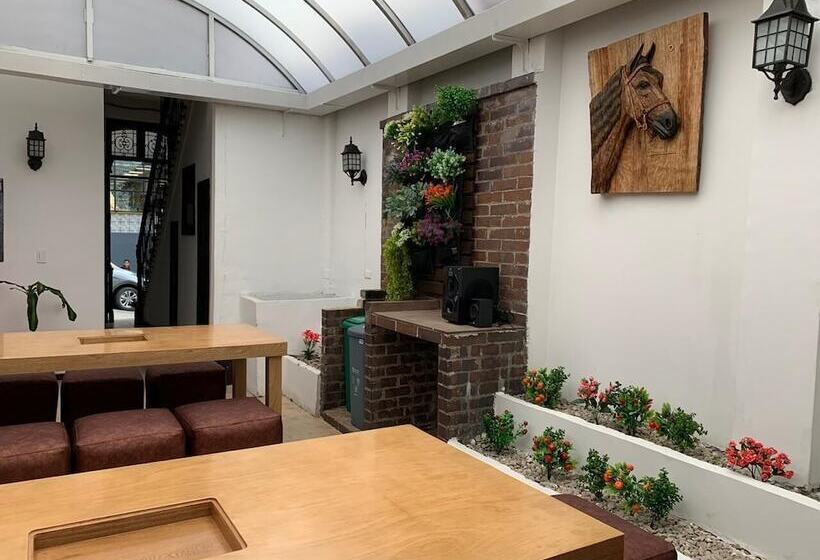 פונדק Destino Nomada