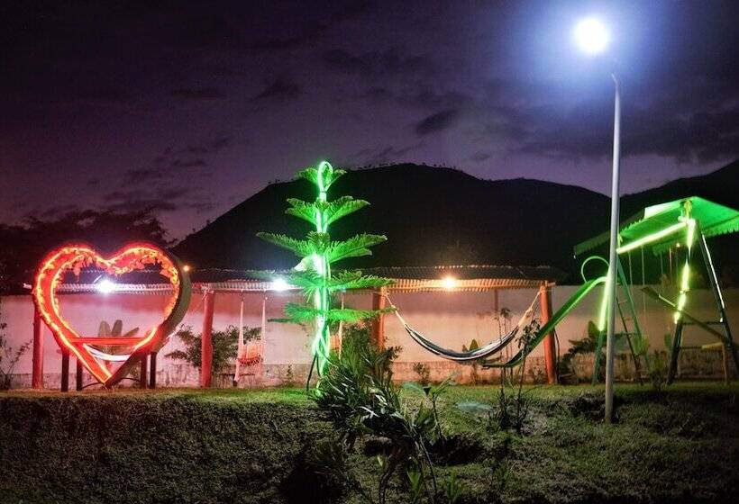 مسافرخانه Hosteria Ariq Yaku   Chachimbiro