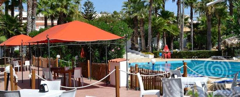 簡易ホテル Kartibubbo Beach Resort