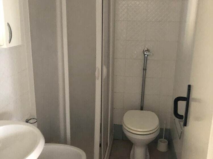 簡易ホテル Kartibubbo Beach Resort