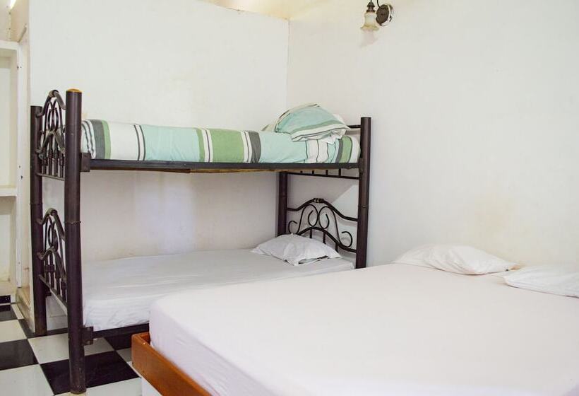 فندق صغير Maranatha Hostal