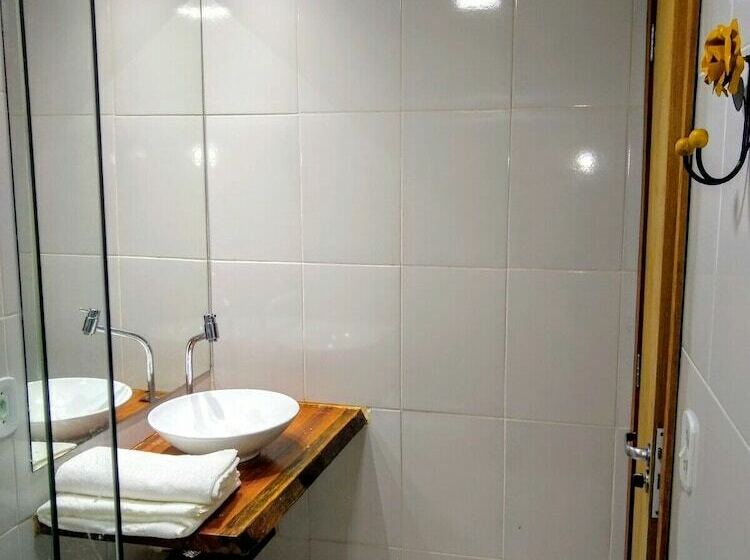 客栈  Rancho Moreira   Pousada E Restaurante