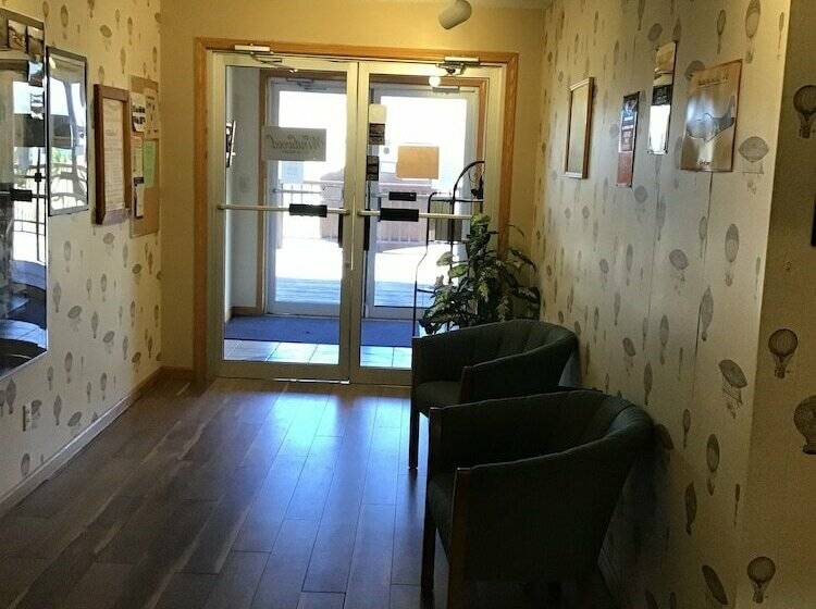 여관 Windwood Fly In Resort