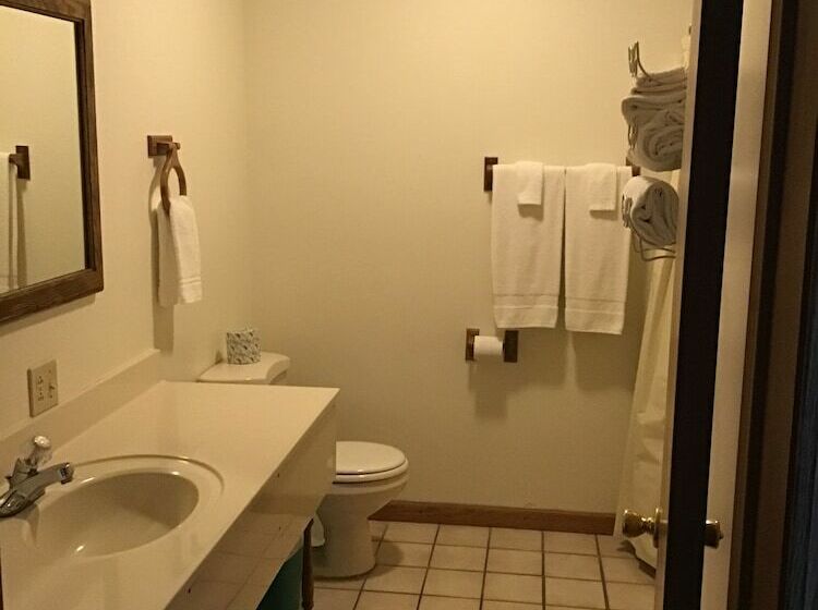 여관 Windwood Fly In Resort