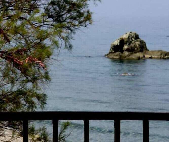 בית מלון כפרי Aqua Rossa