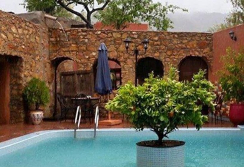 هتل Auberge Le Refuge Agadir