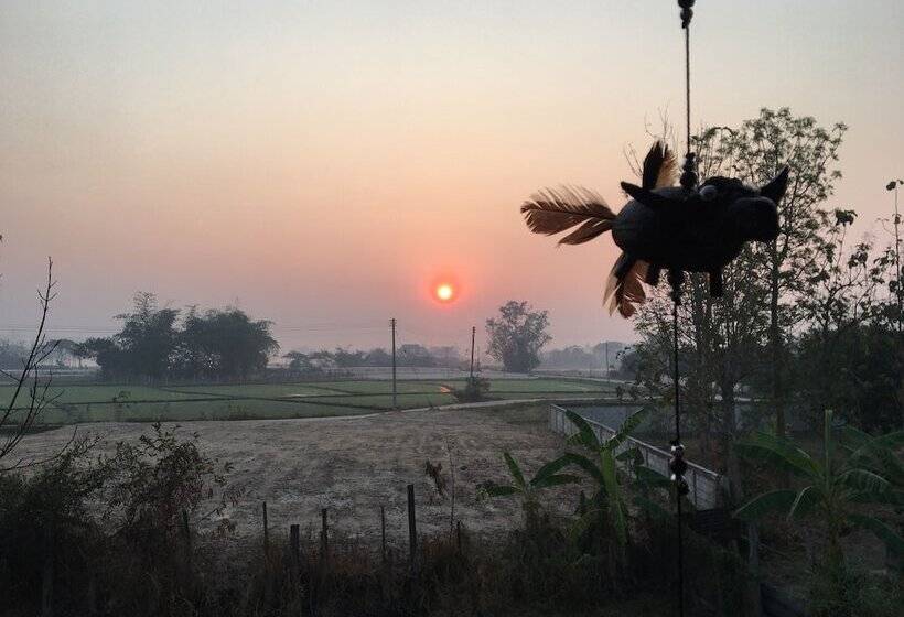 هتل Baan Mali Lampang
