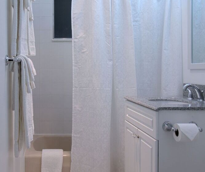 فندق Bailey Lodge