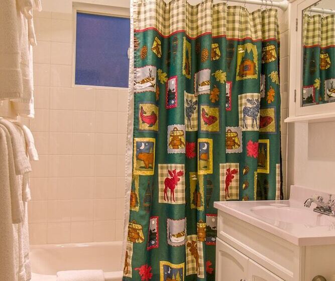 فندق Bailey Lodge