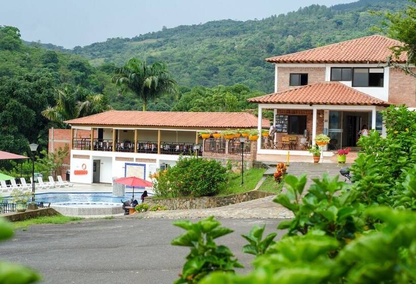 Отель Campestre La Montaña