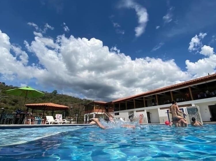 Отель Campestre La Montaña