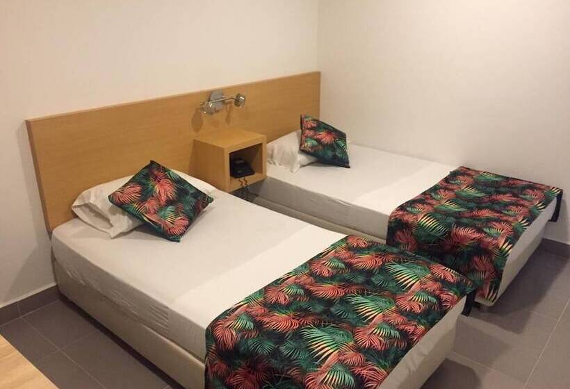 ホテル Cayena Inn