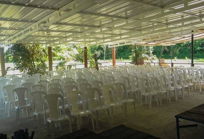 هتل Centro Vacacional Campo Alegre