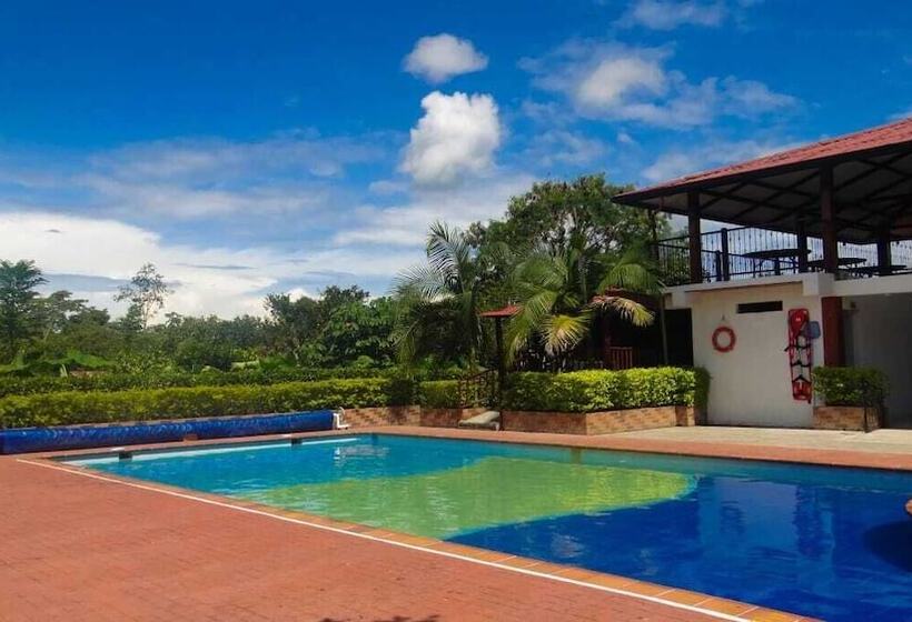 Отель Centro Vacacional Campo Alegre