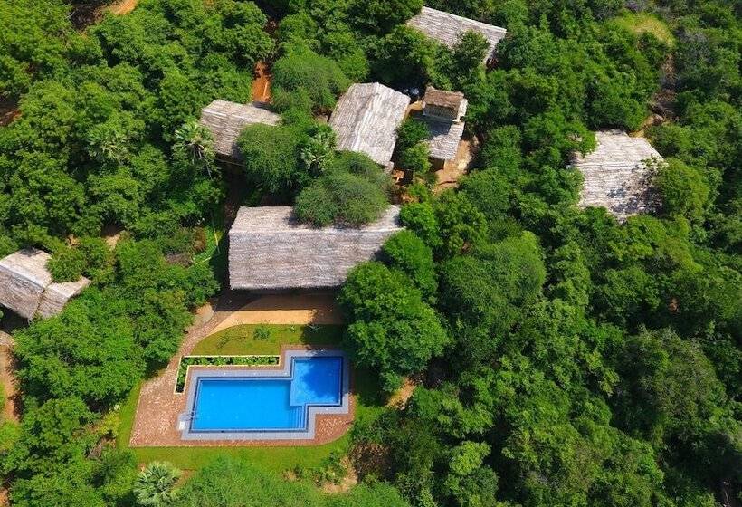 Отель Cloud Nine Lanka Resort