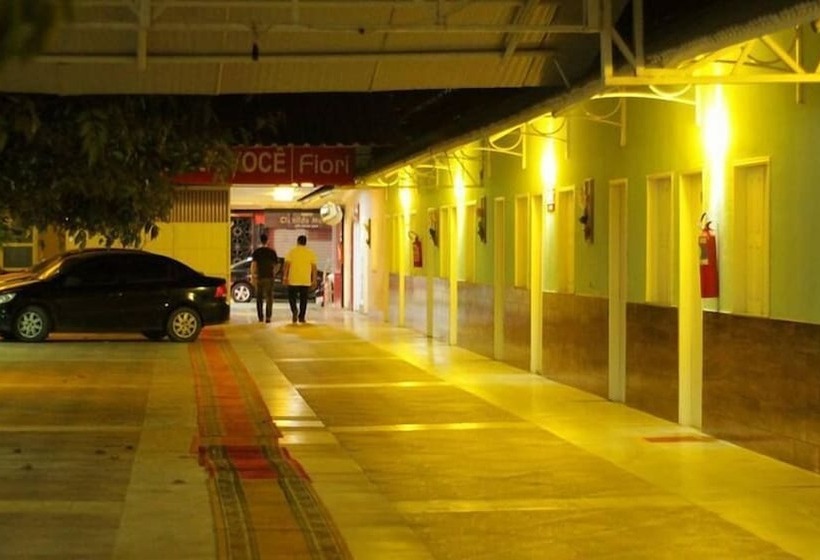 ホテル Fiori Palace