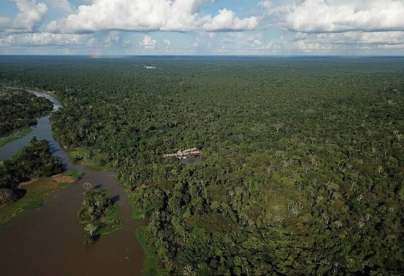 فندق Grand Amazon Lodge & Tours