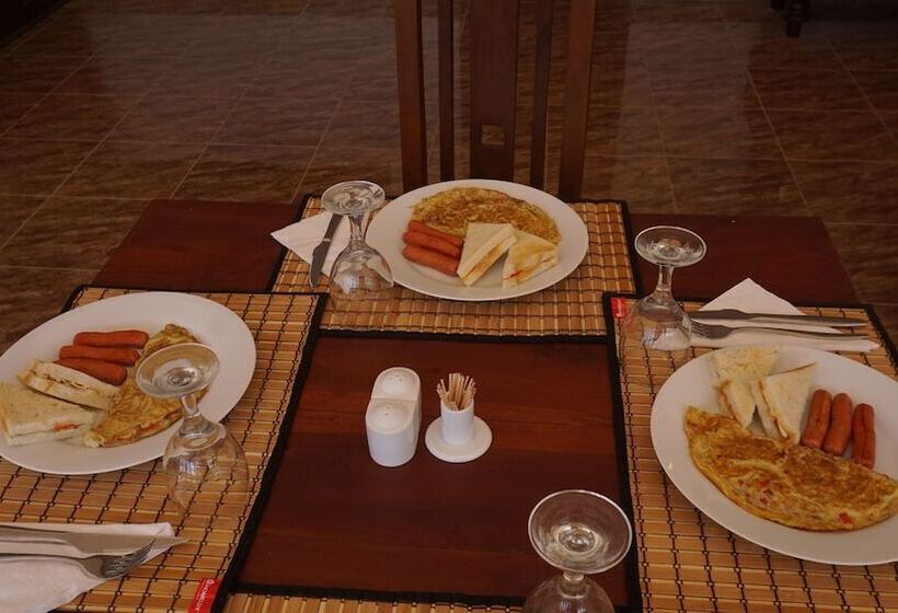 Отель Grand Villa Kalametiya