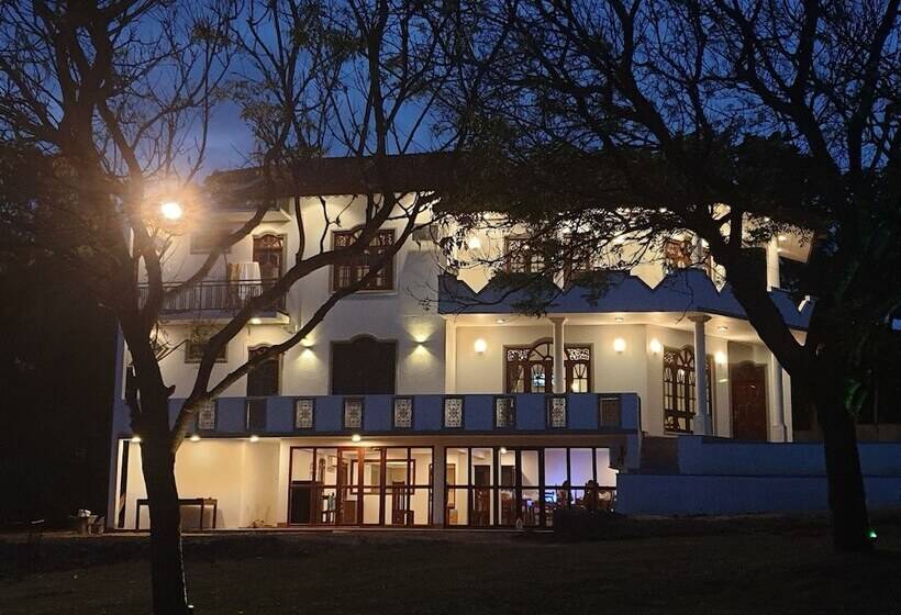 Отель Grand Villa Kalametiya