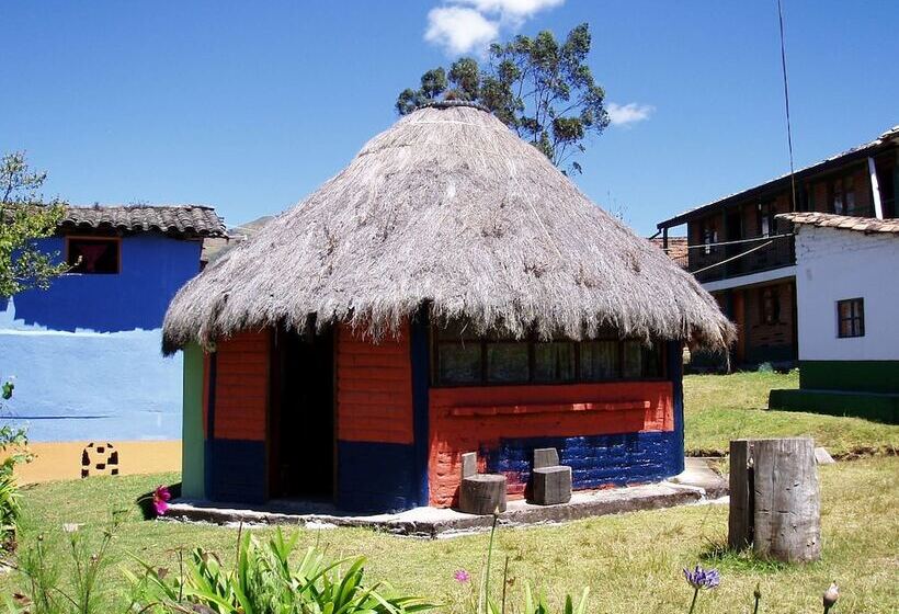 هتل Hostal Casa Aida