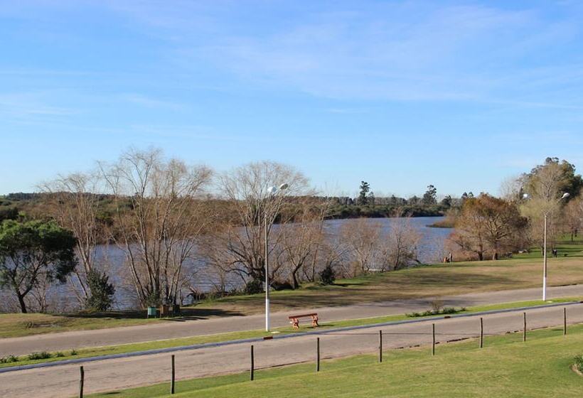 هتل Hostal Del Espinillo