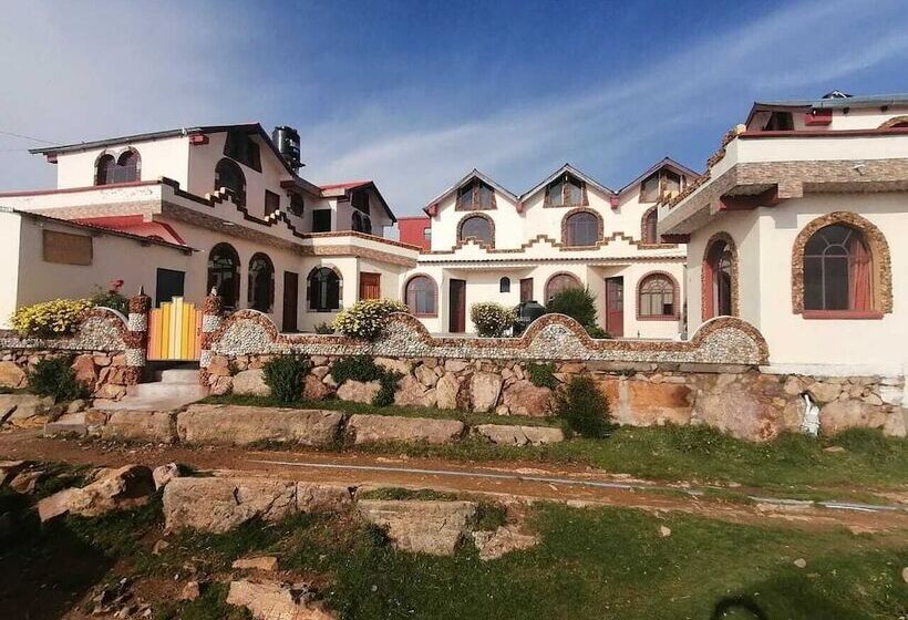 هتل Hostal Jallalla