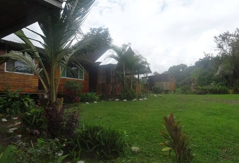 هتل Cabañas Golden Tanager