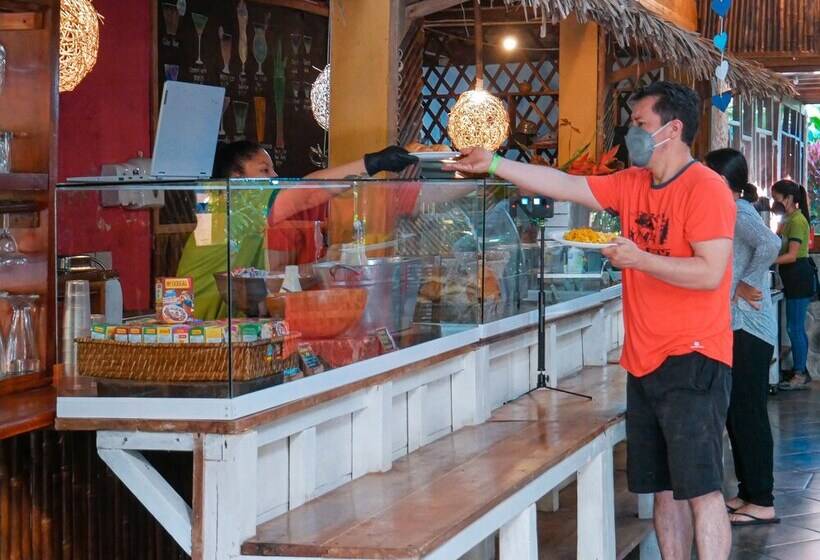 호텔 Hosteria El Carmelo De Mindo