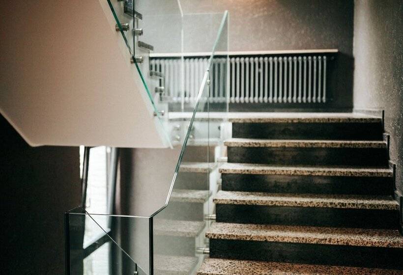 Juststay Ratingen Hotel & Apartments